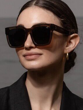 HEIDI MERRICK Santa Barbara Roan Sunglasses Oversize Square Frame NEW case box